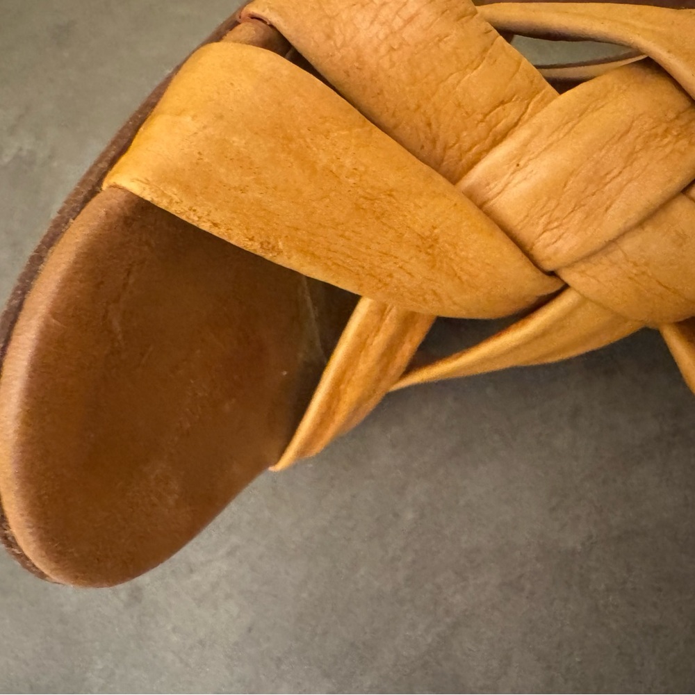 Tory Burch Lounge Wrap-Up Heel - Picture 5 of 16